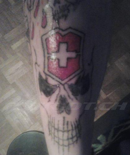 #tattoo #tattoos #wappen #schweizerkreuz