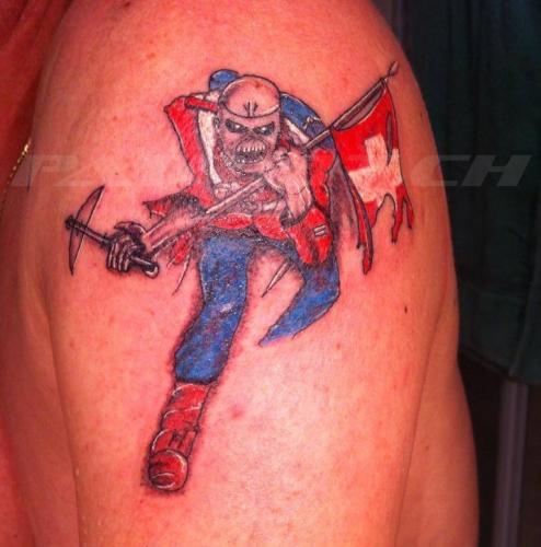 #tattoo #tattoos #fahne #skull #armbrust